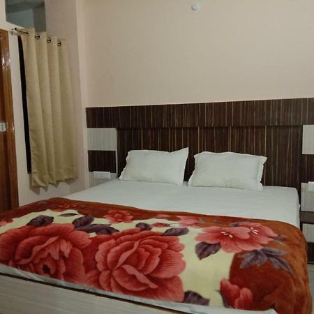 Adb Rooms Hotel De Pal 바라나시 외부 사진